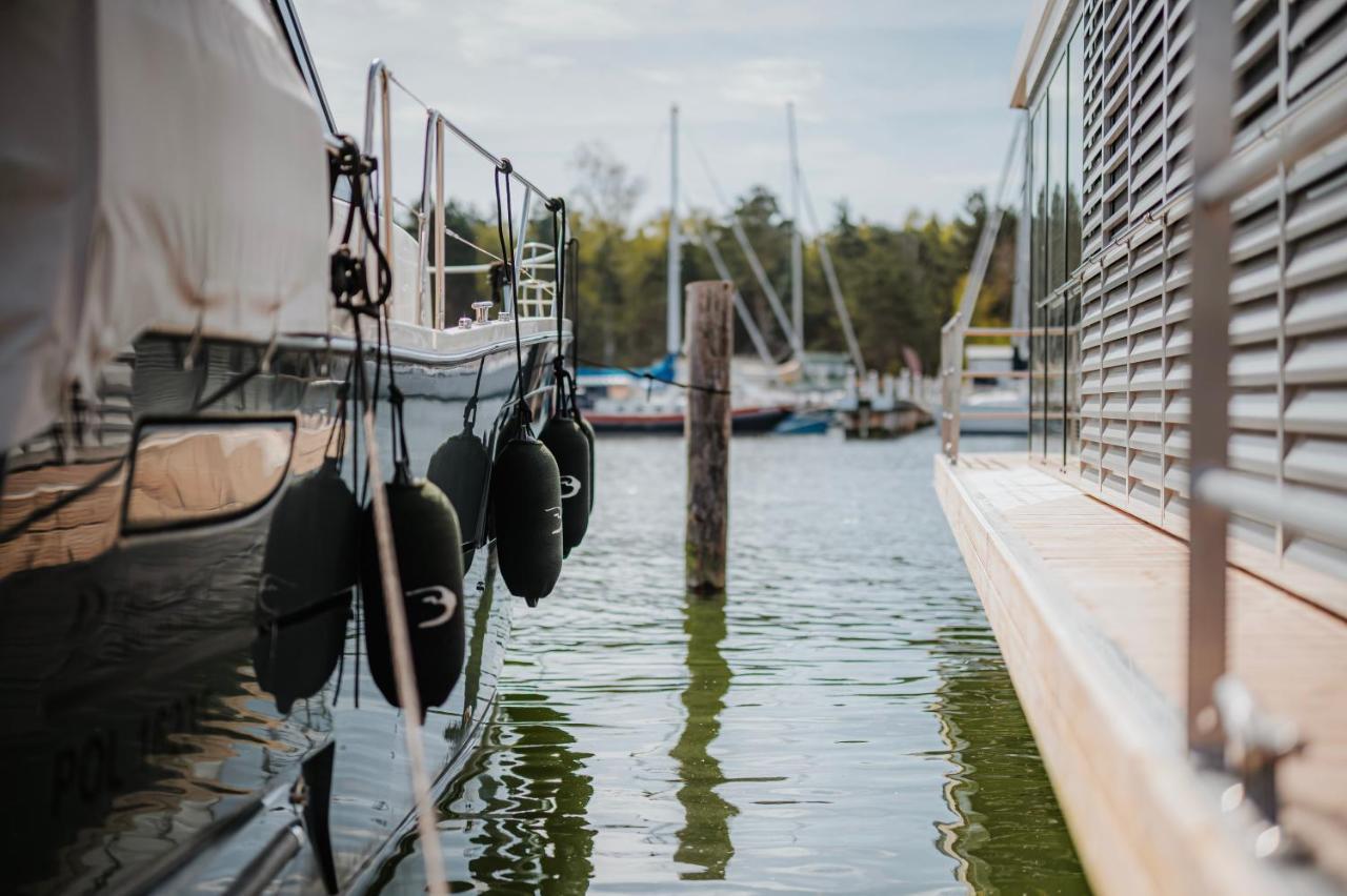 Schwimmendes Ferienhaus "Trinity" Ihr Seahome Auf Der Ostsee Peenemunde Exteriör bild