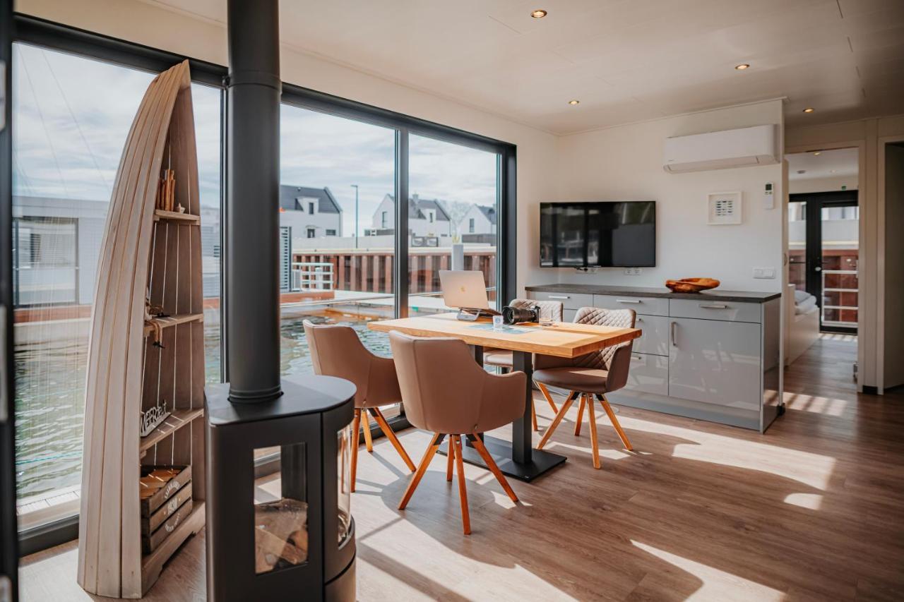 Schwimmendes Ferienhaus "Trinity" Ihr Seahome Auf Der Ostsee Peenemunde Exteriör bild