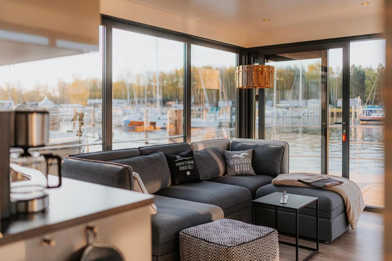 Schwimmendes Ferienhaus "Trinity" Ihr Seahome Auf Der Ostsee Peenemunde Exteriör bild